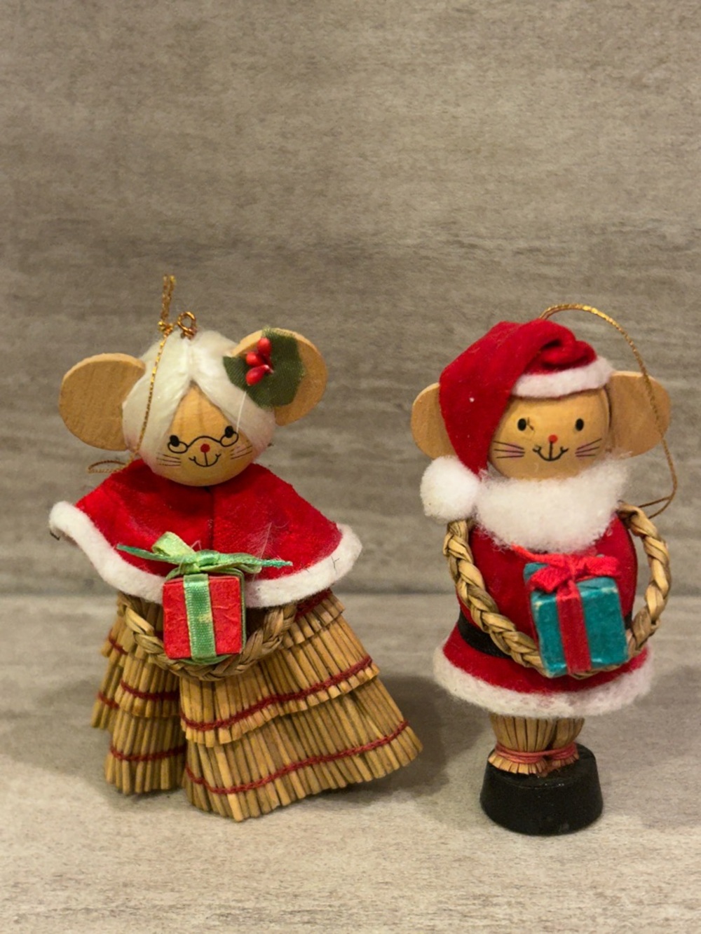 Vintage Avon Straw Country Santa & Mrs. Clause Mice Christmas Ornaments